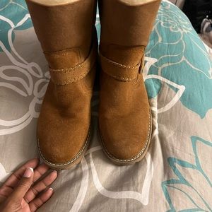 UGGS women’s